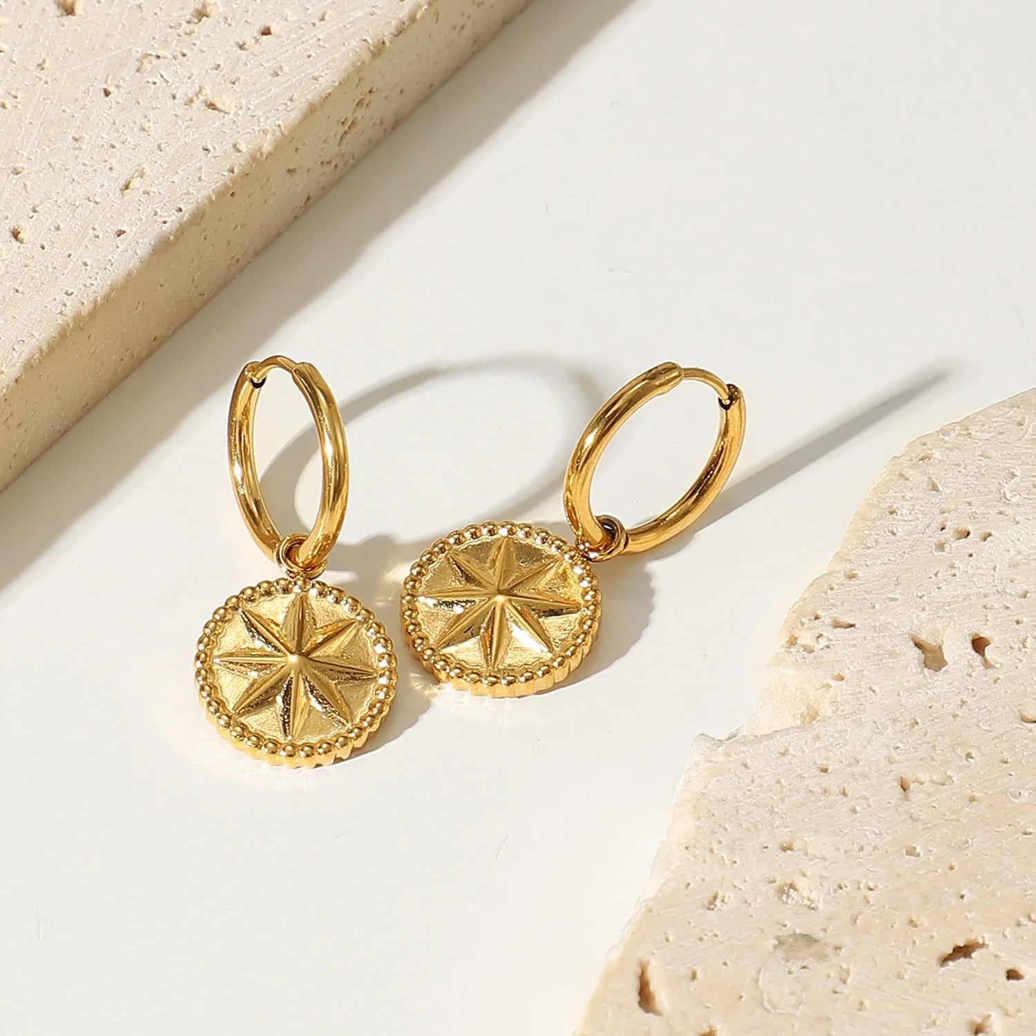 Amorisse Earring