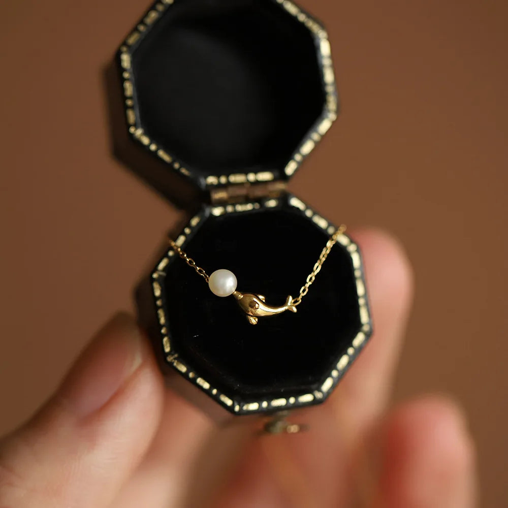 Aurindra Necklace