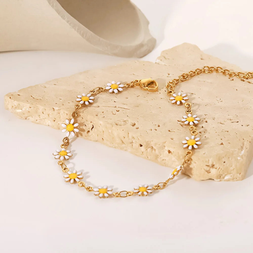 Petal Reverie Ensemble (Bracelet) &(Necklace)