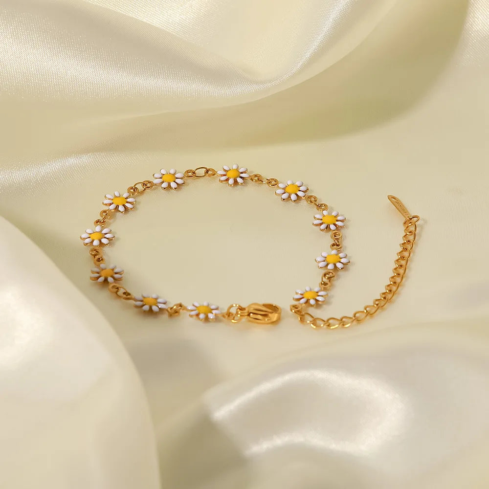 Petal Reverie Ensemble (Bracelet) &(Necklace)