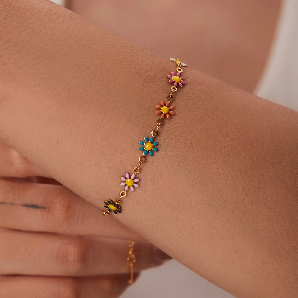 Petal Reverie Ensemble (Bracelet) &(Necklace)