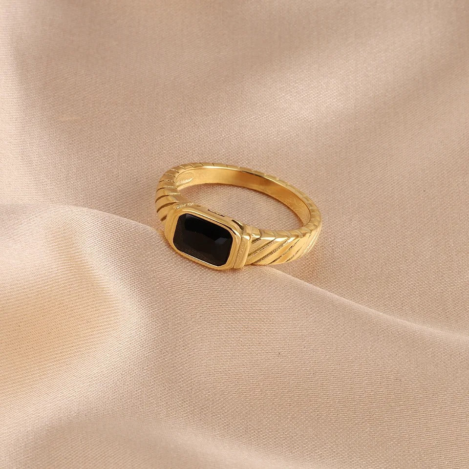 Royal Frame Duo Ring