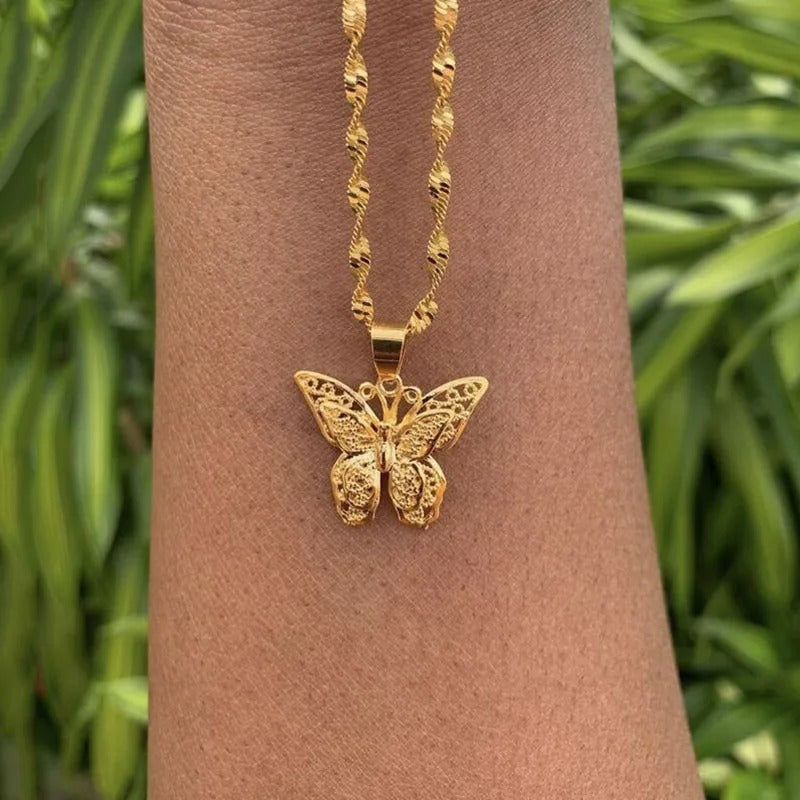 Glimora Necklace