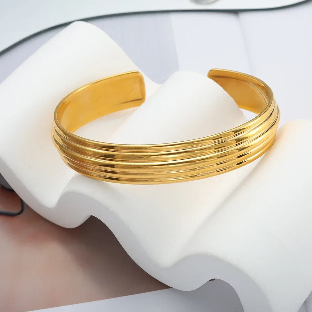 Echo Line Bold Cuff Bracelet