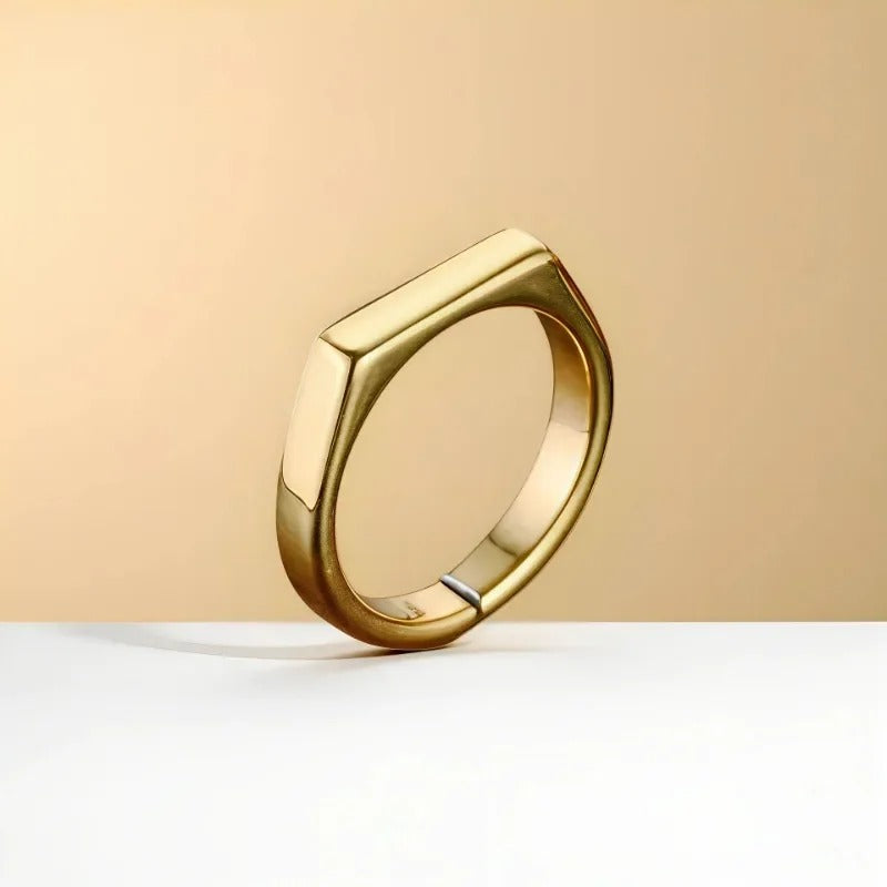 The Edge Band Ring