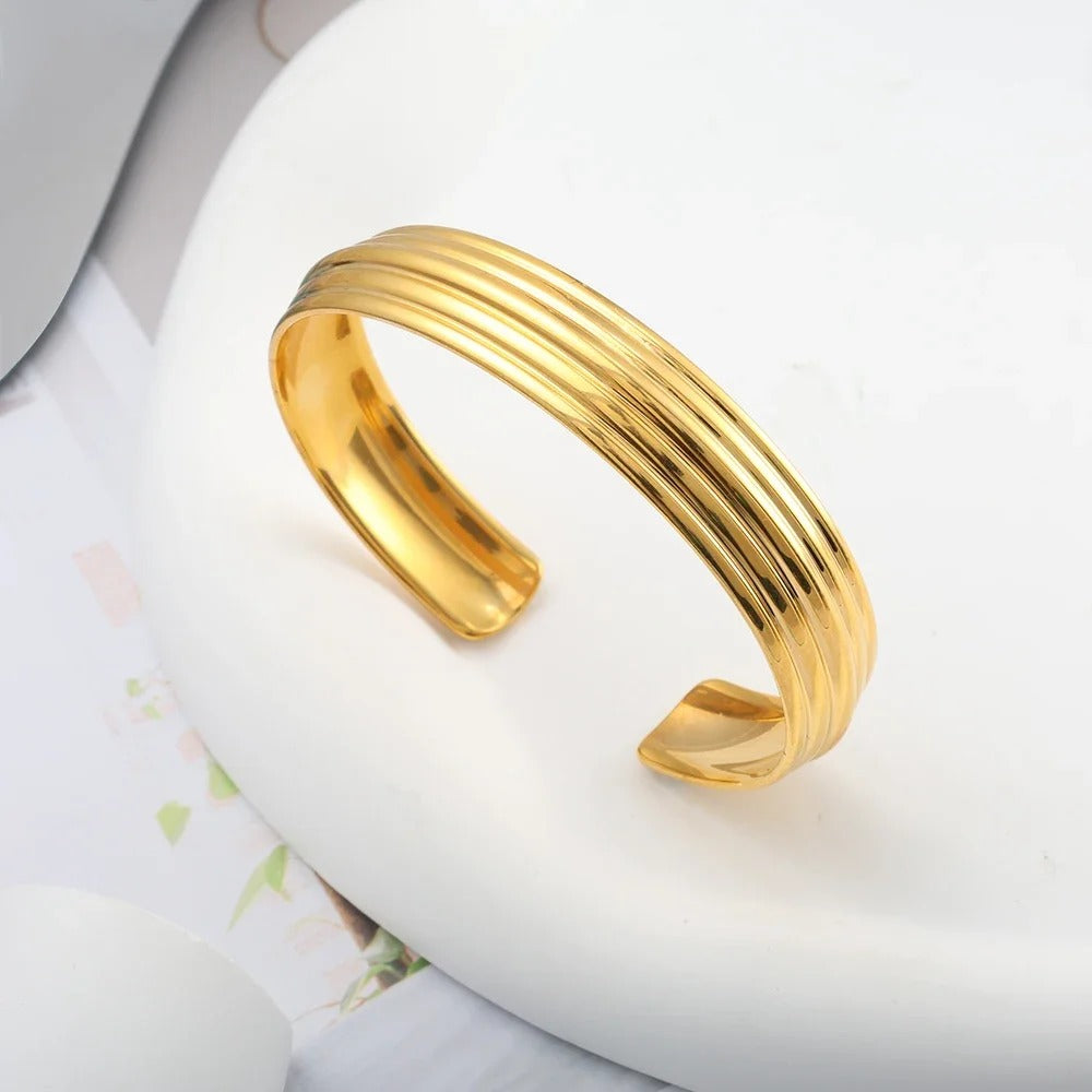 Echo Line Bold Cuff Bracelet
