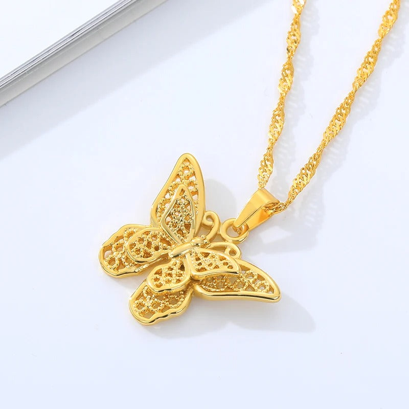 Glimora Necklace